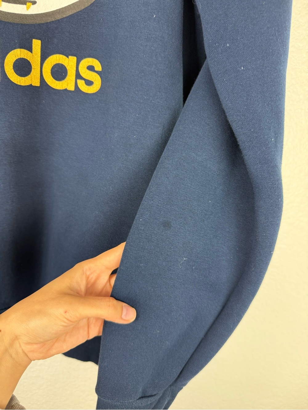 Adidas NIGO Collaboration Bear Sweatshirt Mens size L - Picture 9 of 9